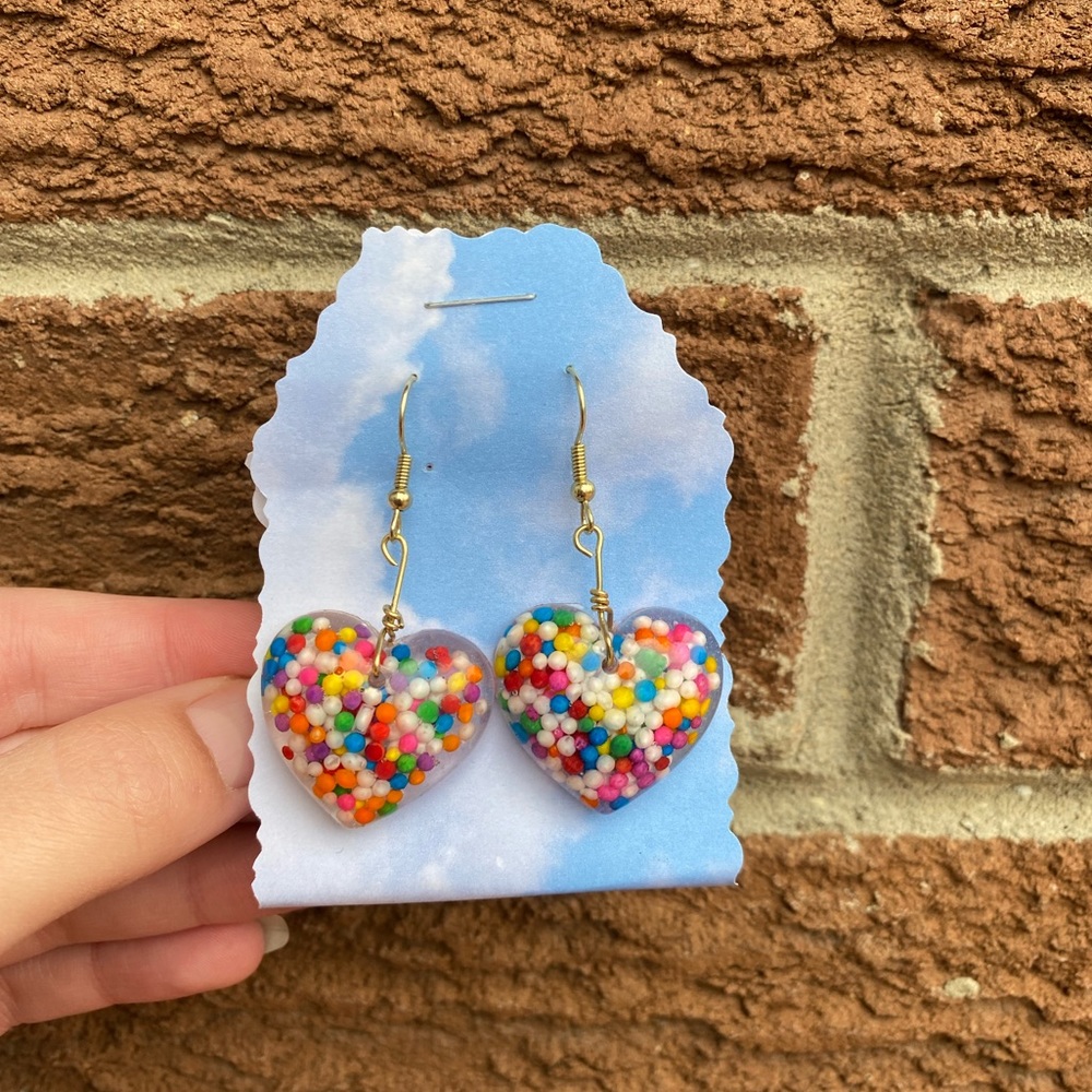 Heart💖🍩Sprinkle Dangle Earrings! Handmade🙋🏻‍♀️ - Picture 3 of 11